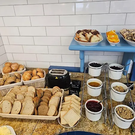 Harmony House Bed and Breakfast 3*