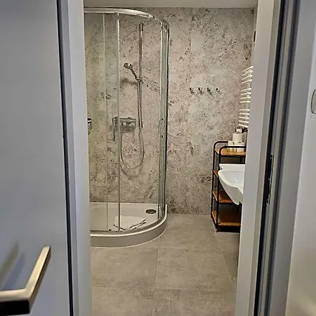 Harmony House 3*