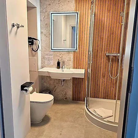 Harmony House 3*
